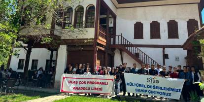 Sivaslı öğrenciler Divriği’nin tarihiyle buluştu