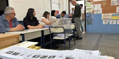 Yerel yönetimler için 6 beldede vatandaşlar sandık başında