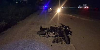 Otomobilin çarptığı motosikletteki 2 kişi öldü