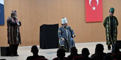 Suşehri'nde "Şahidimiz Anadolu" adlı tiyatro oyunu sahnelendi