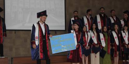 Öğrenciler diplomalarına kavuştu