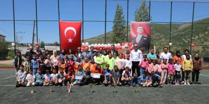 Gaziköy’e spor desteği
