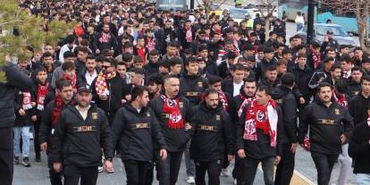 Sivasspor taraftarından Cumhuriyet Meydanı'nda toplanma çağrısı