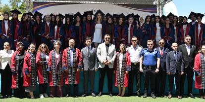 Suşehri Sağlık Yüksekokulu mezunlarını uğurladı