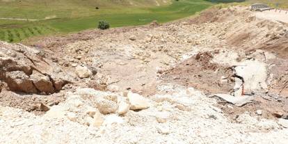 Sivas'ta TOKİ yolunda heyelan