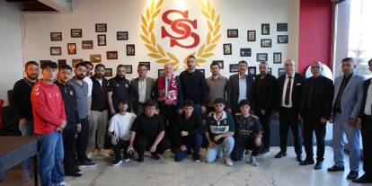 Ümit Özdağ’dan Sivasspor taraftarlarına ziyaret