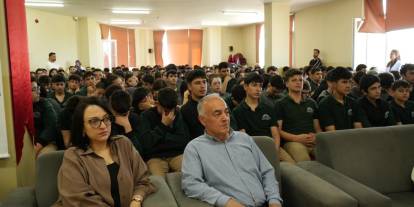 Geleceğin meslekleri Bilim Kafe'de konuşuldu