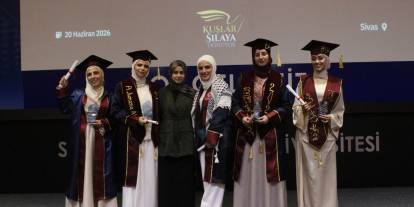Sivas'ta uluslararası öğrenciler için mezuniyet coşkusu