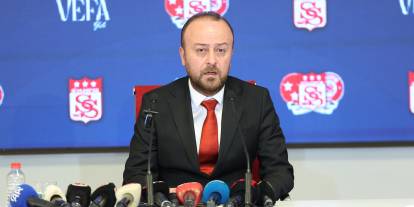 Burak Özçoban seçeneği masada!