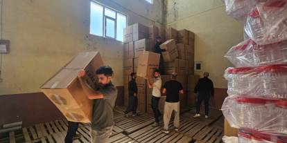 Sivas İHH'dan Suriye'ye 1040 adet koruma kabı desteği