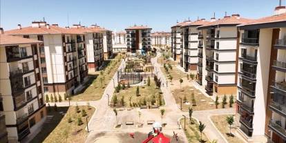 Sivaslı hak sahiplerini bekliyor: Daireler ve katlar belli oluyor