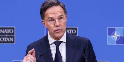 Rutte: Müttefikler Airbus'tan 12 uçak alacak