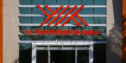 YÖK, Kur'an ayetinin kapatıldığı tören için harekete geçti