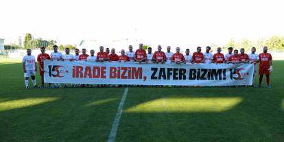 15 Temmuz şehitleri için sahaya çıktılar