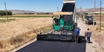 Şarkışla'da asfalt sezonu rekorla başladı
