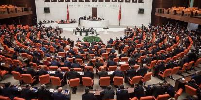 Öğrenci affı teklifi komisyondan geçti