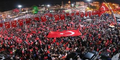 Sivas dün eğilmedi, bugün de eğilmez!