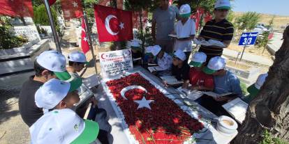 Öğrencilerden 15 Temmuz şehidi için hatim