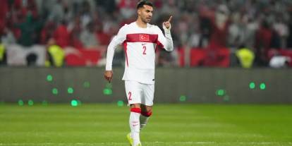 Milli futbolcu Zeki Çelik, Juventus'a transfer oldu