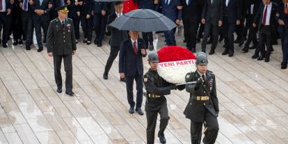 Yeni Parti heyeti Anıtkabir'i ziyaret etti