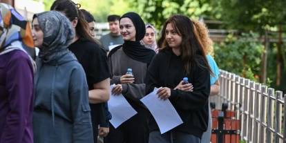 Akademi Giriş Sınavı'nın ilk oturumu başladı