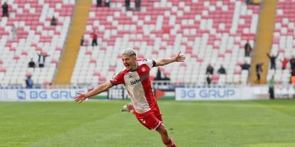 Emirhan Başyiğit Sivasspor'a veda etti