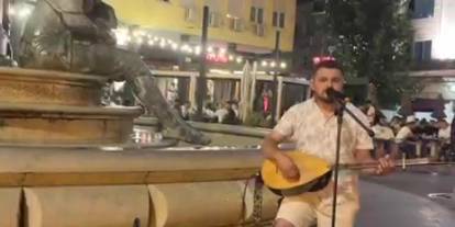 Üsküp sokaklarında Sivas'ın Yollarına’