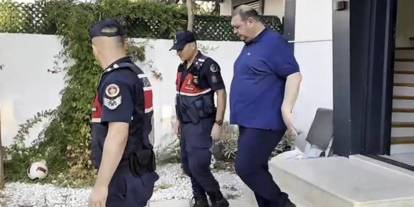 Menderes Belediye Başkanı İlkay Çiçek tutuklandı