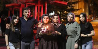 Sivas’ta Esra’ya 17. yaşında unutulmaz sürpriz!