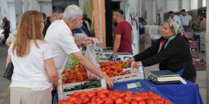 'Yüzde 100 Ekolojik Pazar' açıldı