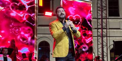 Serkan Kaya, Sivas’ta sevenleriyle buluştu