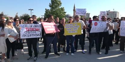 Sivas'ta mağdur öğretmenlerden Erdoğan ve Gürlek'e çağrı