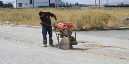Sivas'ta asfalt çalışmaları titizlikle sürüyor