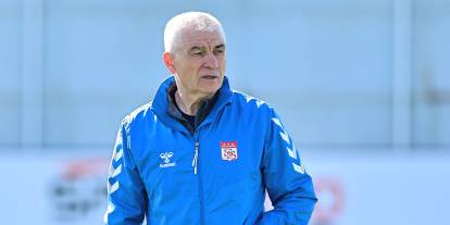Sivasspor’un efsanesi ilk 3’te