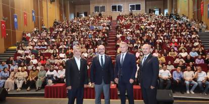 Sivas'ta "Akademi'de Kültür ve Sanat" rüzgarı