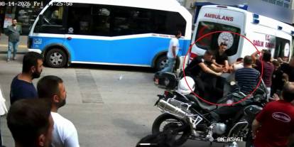 Polis bıçağı elinden aldı, faciayı önledi