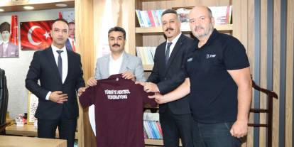 Sivaslı hakemlerden Millî Eğitim’e ziyaret