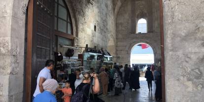 Sivas'a gelen hayran kalıyor: Kitaplarda okumak yetmez, gelip görülmeli!