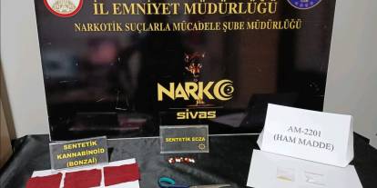 Sivas'ta 42 bin kullanımlık sentetik kannabinoid ele geçirildi, 3 kişi tutuklandı!
