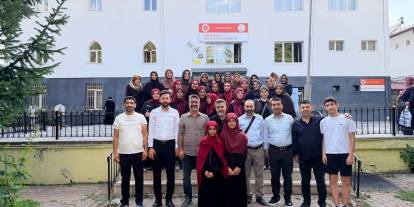 Sivas'ta bölge hafızlık sınavı heyecanı: 193 açık hafız adayı ter döktü!