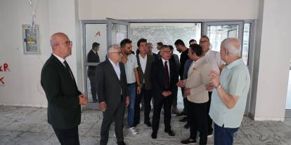 Sivas’ta kültür yatırımlarına yakın takip: Protokol inşaat alanını gezdi!