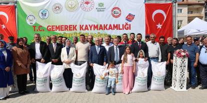 Sivas'ta çiftçilere 52 Bin 400 kiloluk tohum dağıtıldı