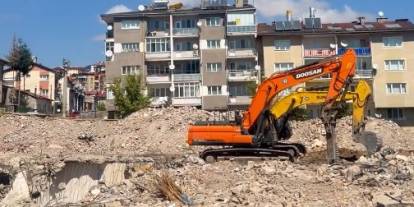 Sivas Lisesi tarihi kimliğine uygun yenileniyor