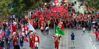 Sivas'ta coşkulu kortej yürüyüşü