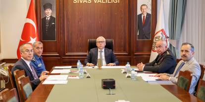 Vali Yılmaz Şimşek yurt güvenliği ve eğitim tedbirleri toplantısına katıldı