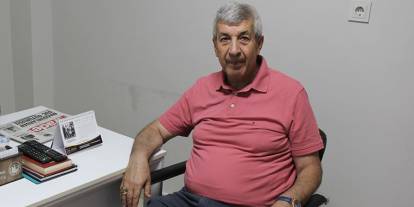 Sivaslı iş insanı kuruyan ağaçlara umut oldu
