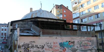 Sivas'ta üç asırlık tarihi hamam, on yılda çürümeye terk edildi