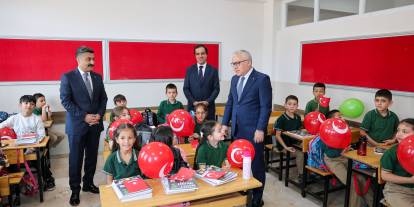 Sivas'ta eğitim “Mayamız Birlik, İlk Dersimiz Kardeşlik” temasıyla başladı