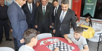 Alacahan İlk/Ortaokuluna kütüphane ve zekâ oyunları sınıfı!