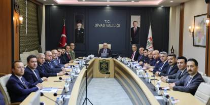 Sivas'ta okullar ve üniversite yurtlarında alınacak güvenlik tedbirleri ele alındı